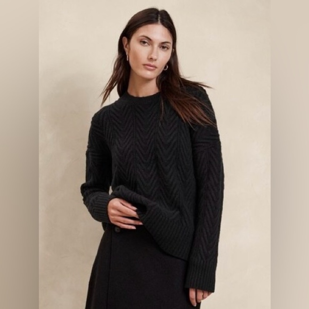 Banana Republic Nadia black cashmere blend sweater